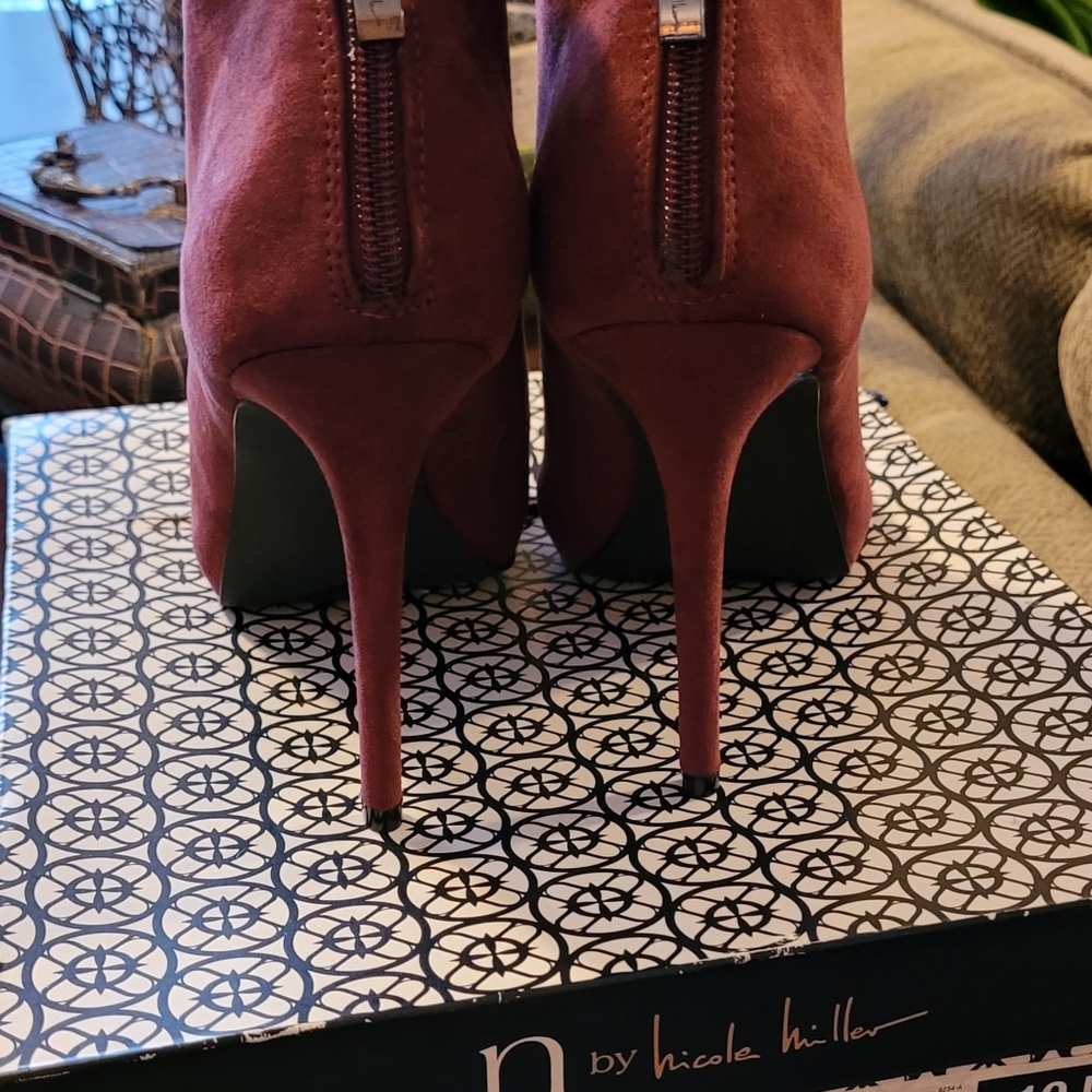 Ladies Shoes